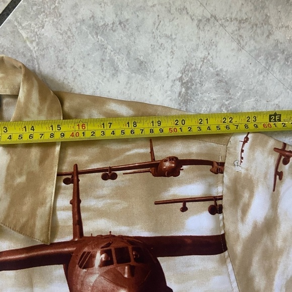 VINTAGE Southpole Shirt Mens XL Beige Aircraft Carrier All Over AOP Y2K 90’s - Picture 5 of 5
